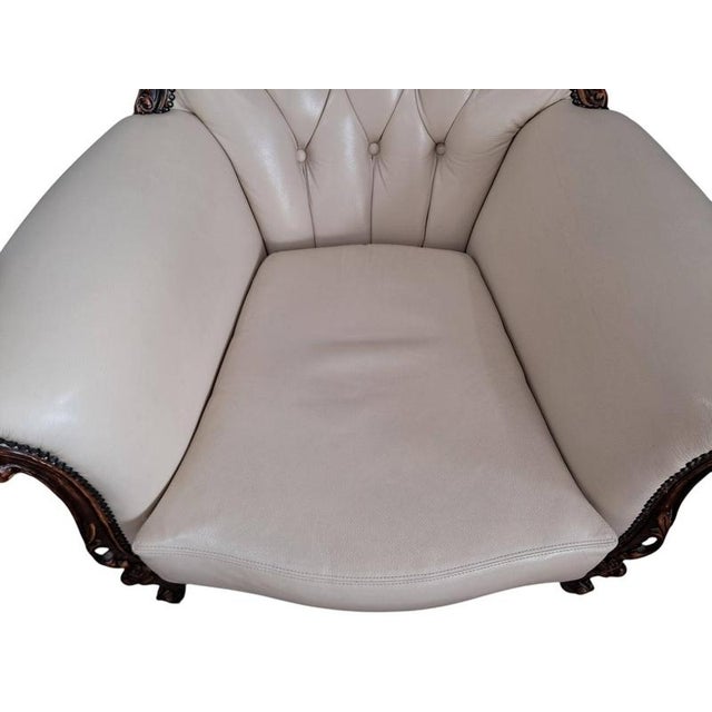1980s Vintage Baroque Louis XV Buttoned Leather Chesterfield Armchair, 1980s For Sale - Image 5 of 18
