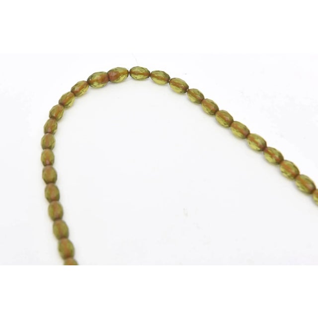 Art Deco Vintage Chartreuse Green Resin Diamond Faceted Necklace For Sale - Image 3 of 8