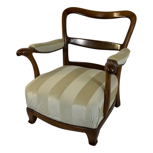 Vintage Reading Chair in the style of Paolo Buffa, 1950s For Sale