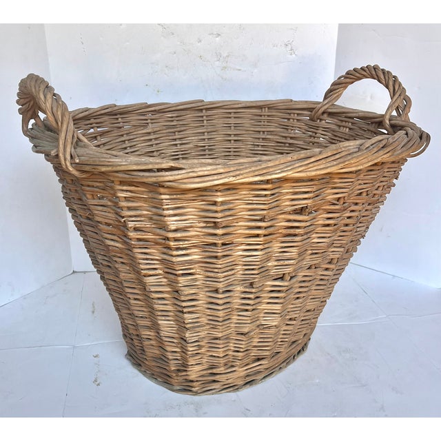 1940s French Woven Wicker Oval Market Basket For Sale In Dallas - Image 6 of 12
