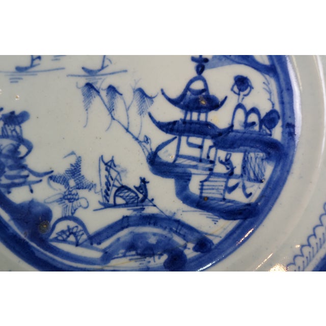 Antique Chinese Export Canton Blue White Pagoda Willow Tree Boat Plates 10" - Set of 16 For Sale - Image 4 of 10