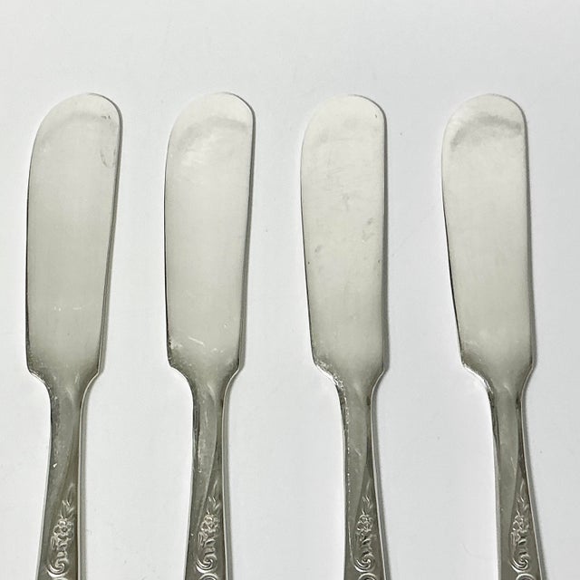1970s Vintage Traditional Boho Chic Revelation Silverplate Butter Knife - Set of 4 For Sale - Image 6 of 9