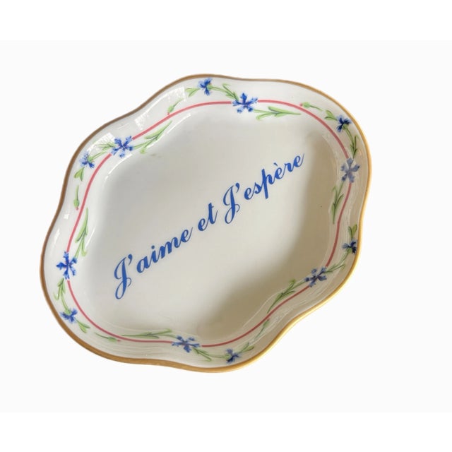 Gift set: Mottahedeh scalloped porcelain tray for rings which reads in French "J'aime et j'espère" -- "I love and I hope"...