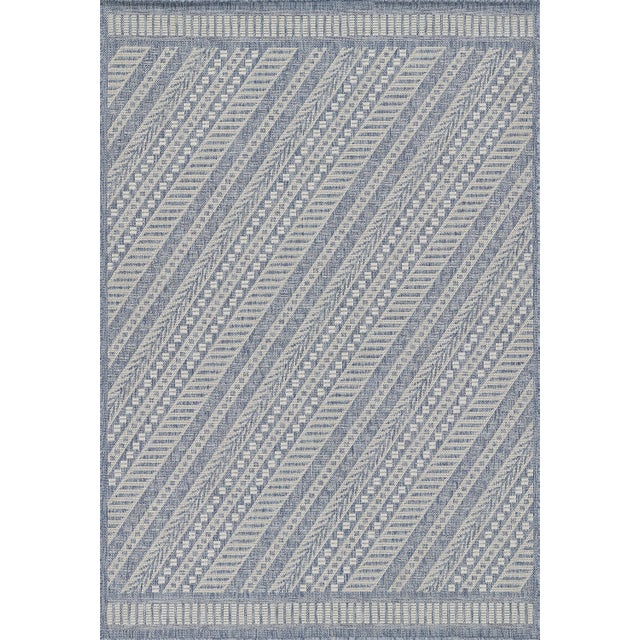Momeni Contemporary Indoor/Outdoor Hampton Meadow Rug in Blue, 3'3" x 5' For Sale