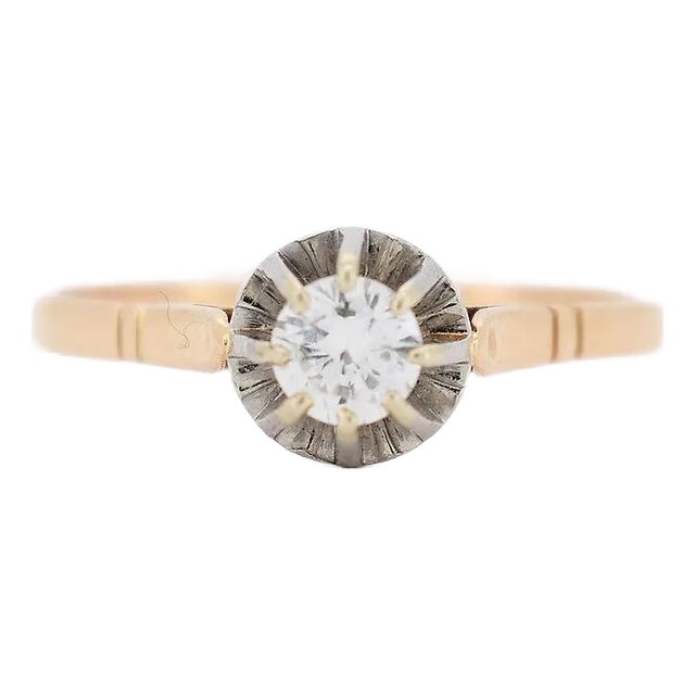 1970s Vintage Solitaire Ring in Platinum & Gold, VVS F/G Diamonds, Size 10.5 For Sale