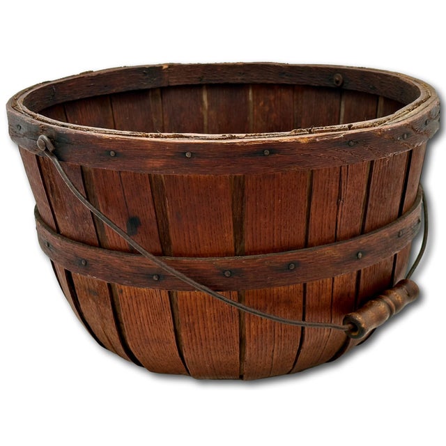 This Really is a Great Looking Authentic Antique American Apple Farm Gathering Basket from the State of Maine. Circa...