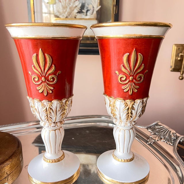 1960s Beautiful pair of Italian ceramic vases // cameo // classical design // gilt rim // ceramic planter // Roman busts // intaglio style For Sale - Image 12 of 17