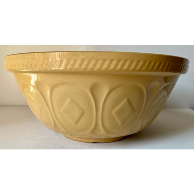 Ceramic Vintage Classic English Mixing Bowl For Sale - Image 7 of 9