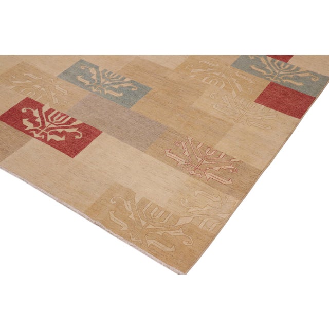 Boho Chic Gabbeh Tan/Beige Wool Rug - 9'0'' X 11'0'' For Sale - Image 4 of 10