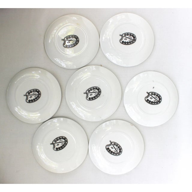 1960s Soldier Caricature Porcelain Coasters from Bucciarelli, Piero Fornasetti Attributed - Set of 7 For Sale In New York - Image 6 of 7