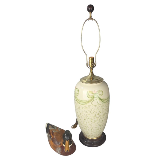 White Vintage Wildwood Crackle Glaze Ceramic Urn Table Lamp With Ribbon Swag Motif For Sale - Image 8 of 10