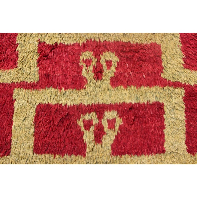 Vintage Mid-Century Tulu Vintage Rug With Tribal Pattern in Red and Green Gold For Sale - Image 9 of 13