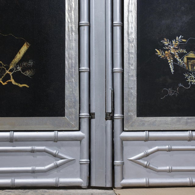 Vintage Chinoiserie Four-Panel Folding Screen – Hand-Painted Floral Motif With Silver Faux Bamboo Frame For Sale - Image 11 of 15