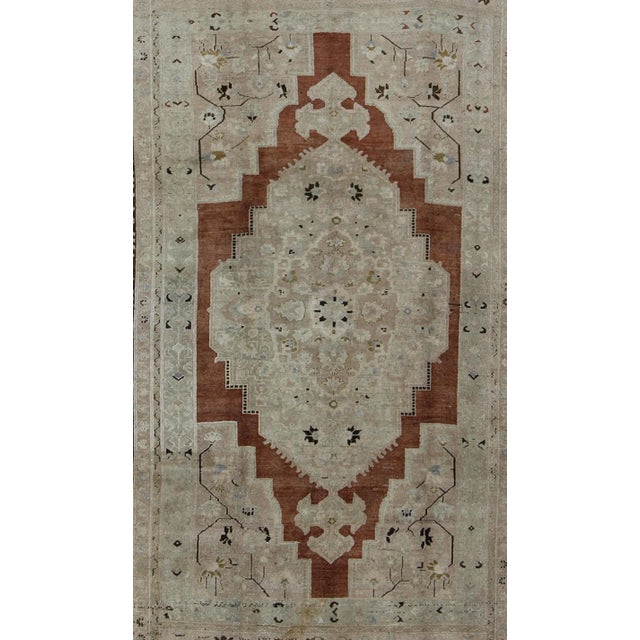 Tribal Vintage Turkish Oushak Rug With Geometric Central Medallion in Earth Tones For Sale - Image 3 of 9