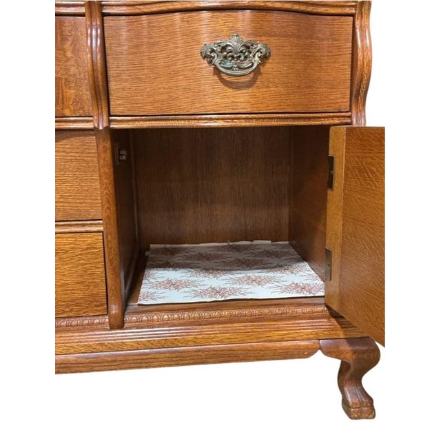 1980s Lexington "Victorian Sampler" Oak Side-by-Side Secretary Desk and Vanity Chest For Sale In Baltimore - Image 6 of 9