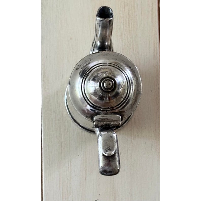 1940s Antique SilverPlate Teapot N. Plaza Hotel For Sale - Image 5 of 12