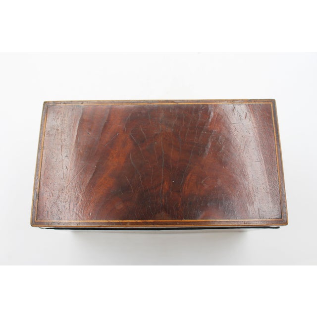 Late 18th Century English George III Period Tea Caddy Box For Sale In Raleigh - Image 6 of 10