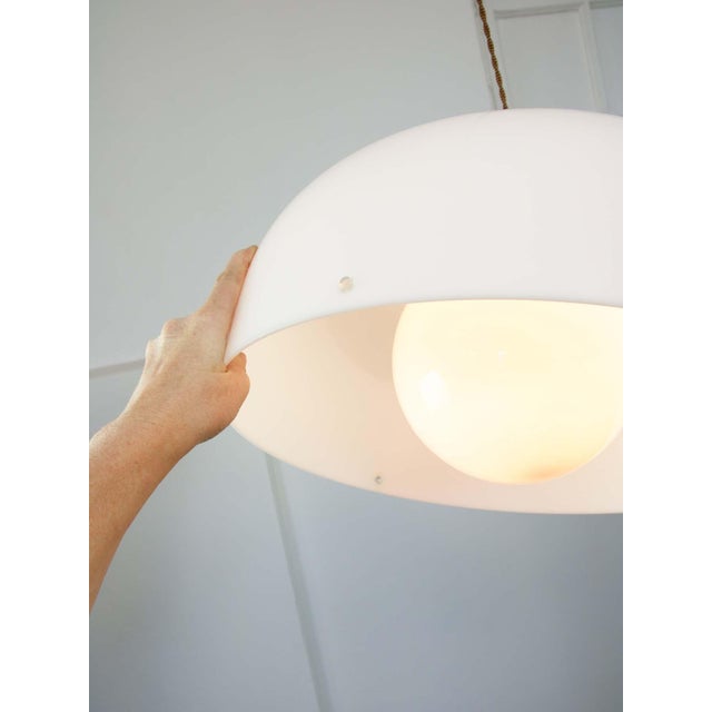 Large Space Age Pendant Light in White from Guzzini, 1970s For Sale - Image 6 of 18