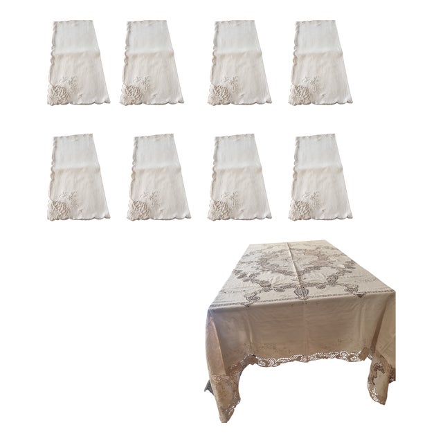 Tablecloth for 8 and Napkins in Linen and Cantu Lace with Hand Embroidery, 1940s, Set of 9 For Sale