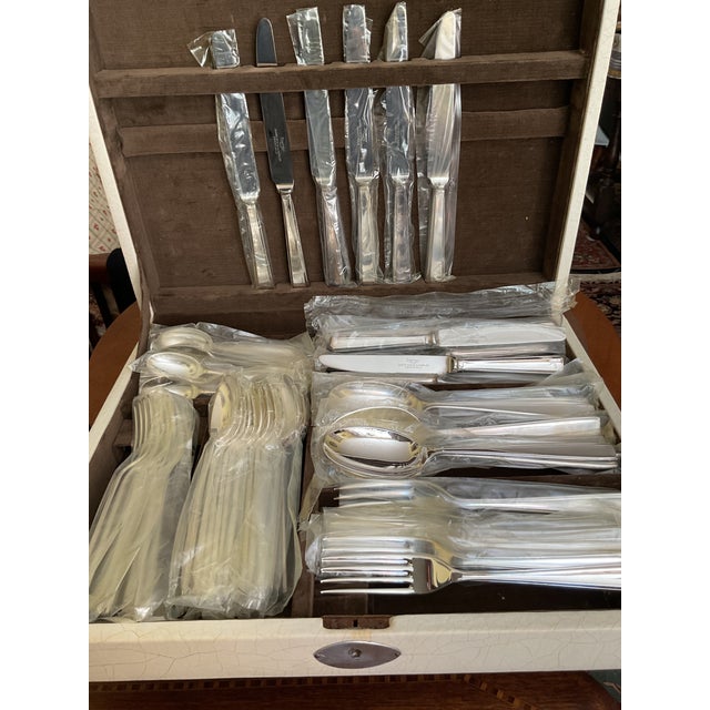 New 1980s Silver Flatware, 84 Pieces Set , Leighton With Storage For Sale - Image 18 of 18