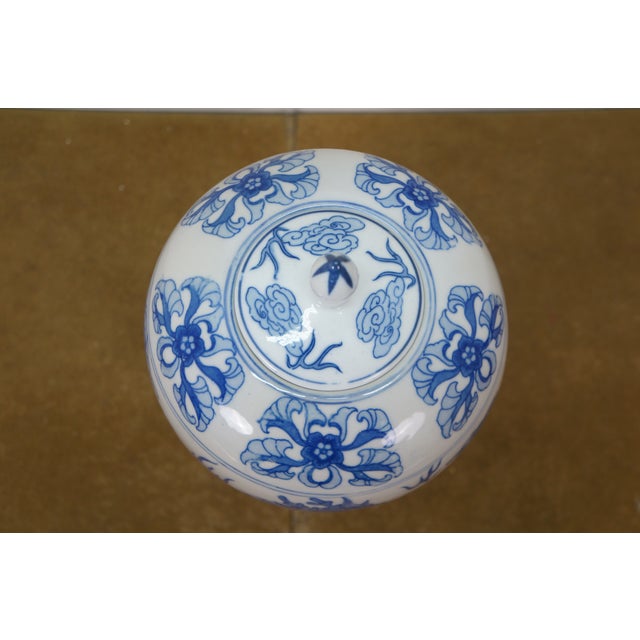Chinese Chinoiserie Blue & White Porcelain Dragon Ginger Jar Mantel Vase Urn 11" For Sale - Image 6 of 14