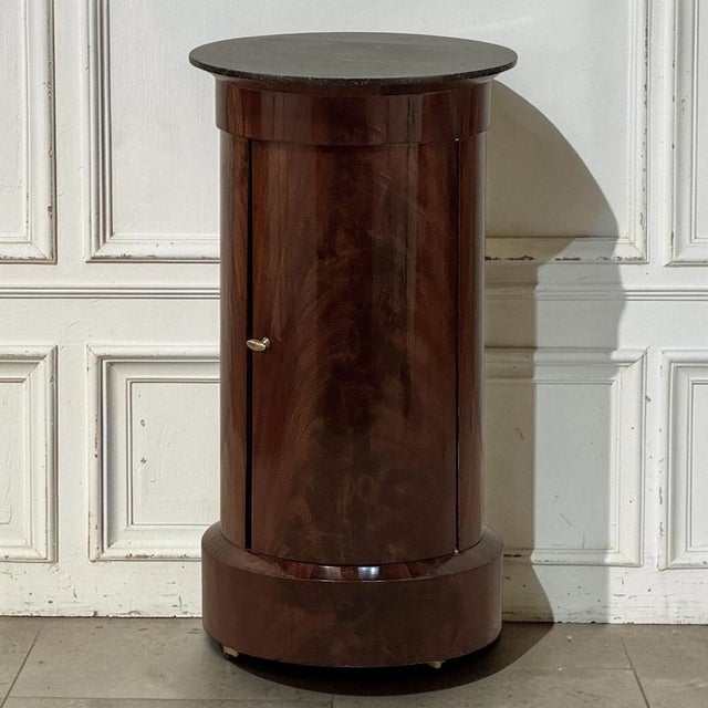 Created during the transition from the Empire period toward the emerging Louis Philippe style, this elegant French antique...