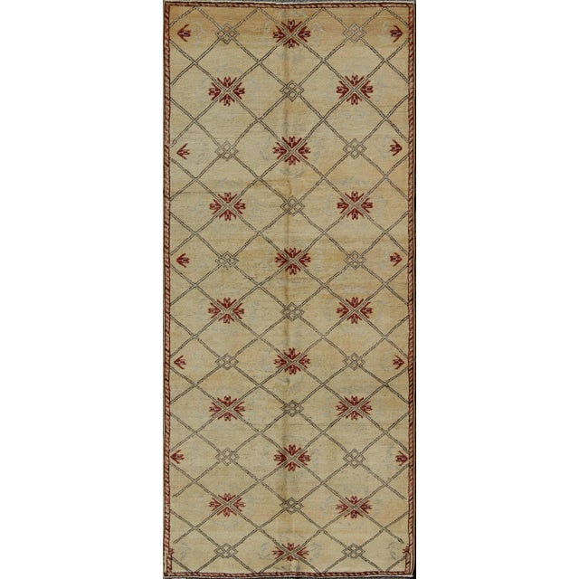 Vintage Turkish Cross-Hatch Trellis Design Oushak Rug by Keivan Woven Arts 4'2 X 9'7 For Sale - Image 9 of 9
