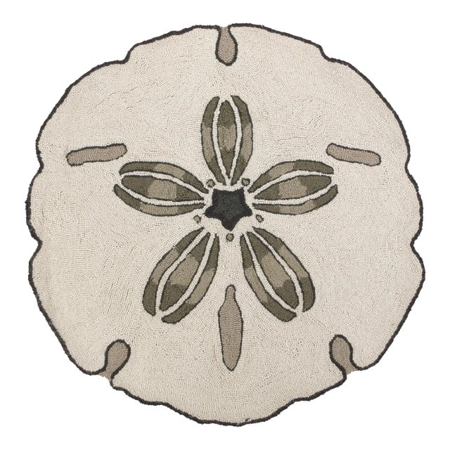 Sand Dollar Shaped Round Hook Rug, 3' x 3' For Sale