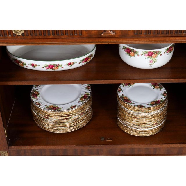 Vintage 20th Century Flame Mahogany Sideboard from Waring & Gillow For Sale - Image 4 of 18