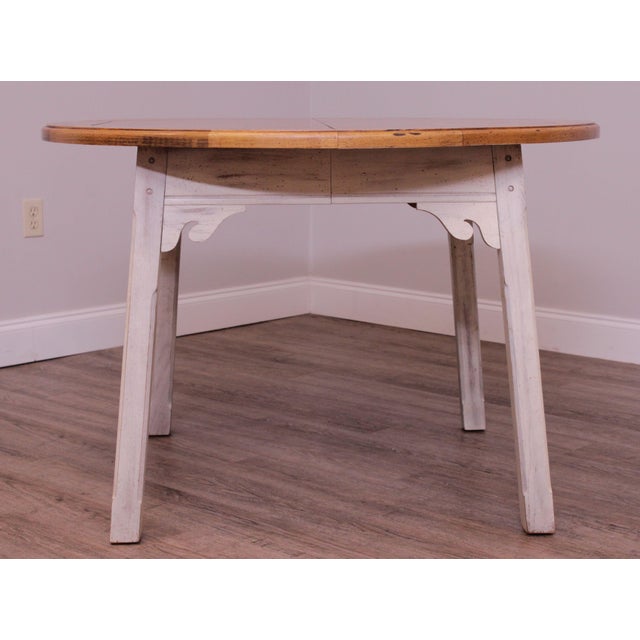 Thomasville Country Style Round Dining Table, White Painted Chairish