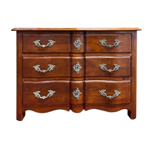 French Provincial Vintage French Provincial Style Commode Chest of Drawers For Sale - Image 3 of 13