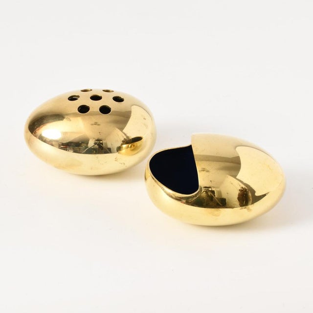 Contemporary Danish Modern Brass Ashtray Set by Hans Bunde for Cohr, 1950s, Set of 2 For Sale - Image 3 of 11