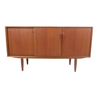 Compact Danish Modern Teak Sliding Door Credenza For Sale