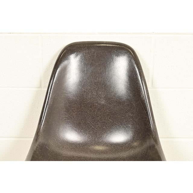 Charles & Ray Eames for Herman Miller DSS Seal Brown Stacking Shell Chairs | Set of Four For Sale In South Bend - Image 6 of 15