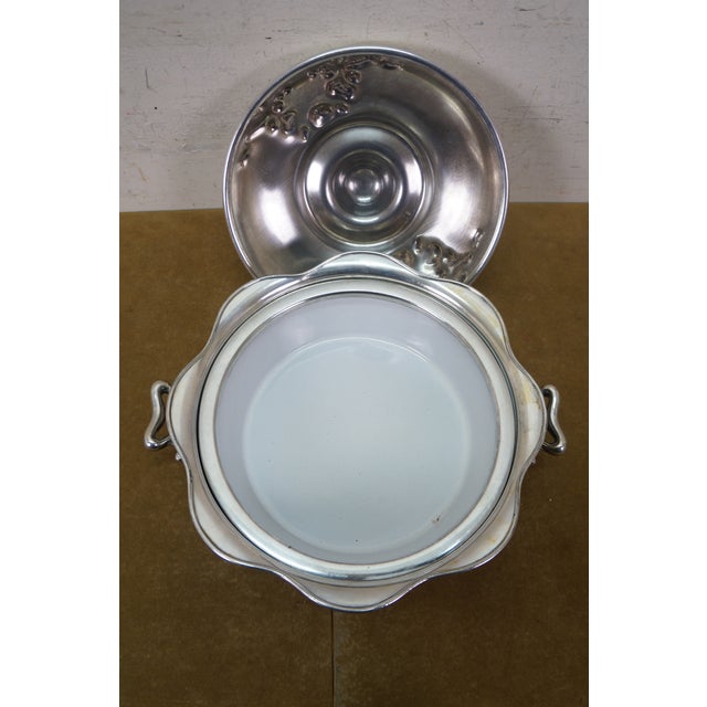 Reed & Barton Mid 20th Century Vintage Silverplate Casserole Vegetable Serving Tureens Lidded Dishes W Inserts - 3pcs For Sale - Image 4 of 17