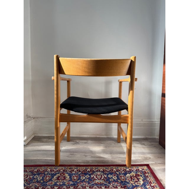 1970s Hans J. Wegner Ge 212 Oak Armchair for Getama, Denmark, 1975 For Sale - Image 5 of 8
