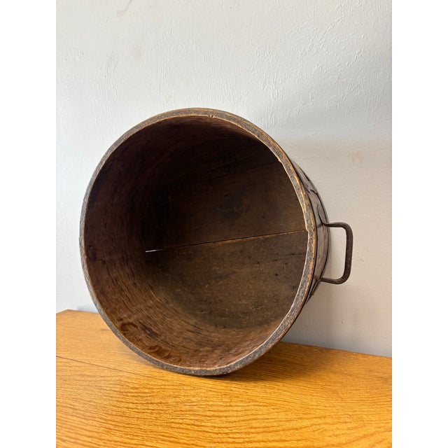 19th Century English Oak and Cast Metal Dry Grain Measure For Sale In Naples, FL - Image 6 of 9