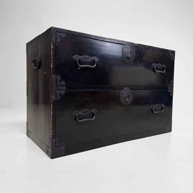 Wood Antique Japanese Kimono Tansu Chest, 1910 For Sale - Image 7 of 18