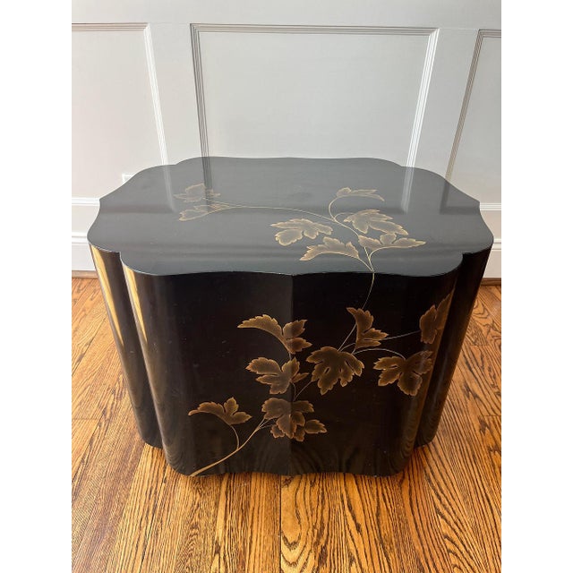 Late 20th Century Asian Style Black and Gilt-Lacquered Side Table For Sale - Image 4 of 6