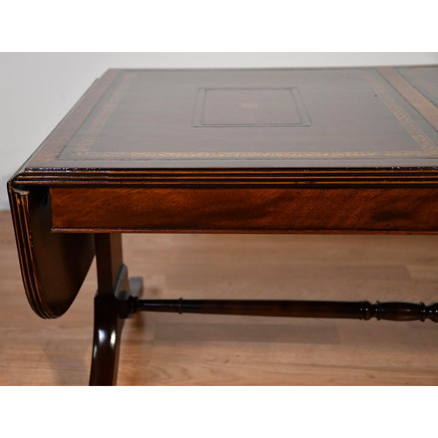 1930s 1930 Heritage Henredon English Regency Mahogany & Leather Top Coffee Table For Sale - Image 5 of 17