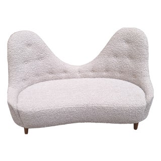 2-Seater Sofa with Double-Humped Backrest in White Teddy Bear Bouclé by Gio Ponti, 1990s For Sale