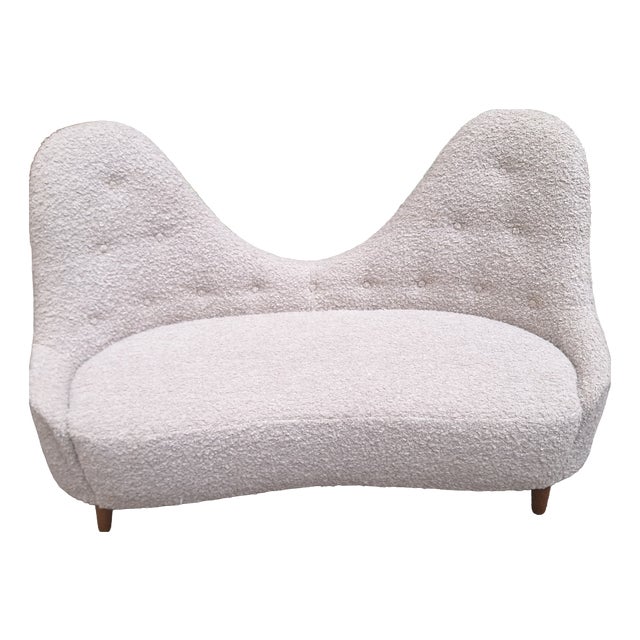 2-Seater Sofa with Double-Humped Backrest in White Teddy Bear Bouclé by Gio Ponti, 1990s For Sale