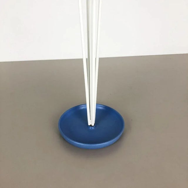 White Minimalist Metal Pop Art Umbrella Stand in the Style of Matégot, Germany, 1960s For Sale - Image 8 of 13