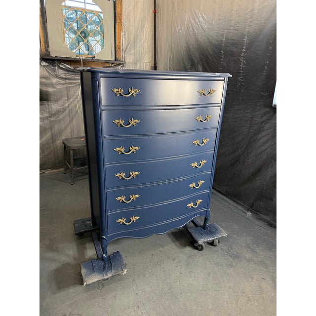 1960s 1960s French Provincial High Chest Refinished in Navy For Sale - Image 5 of 6
