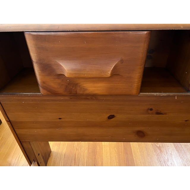 Vintage Franklin Shockey "Sculptured Pine" Full Bed Frame For Sale In Chicago - Image 6 of 9