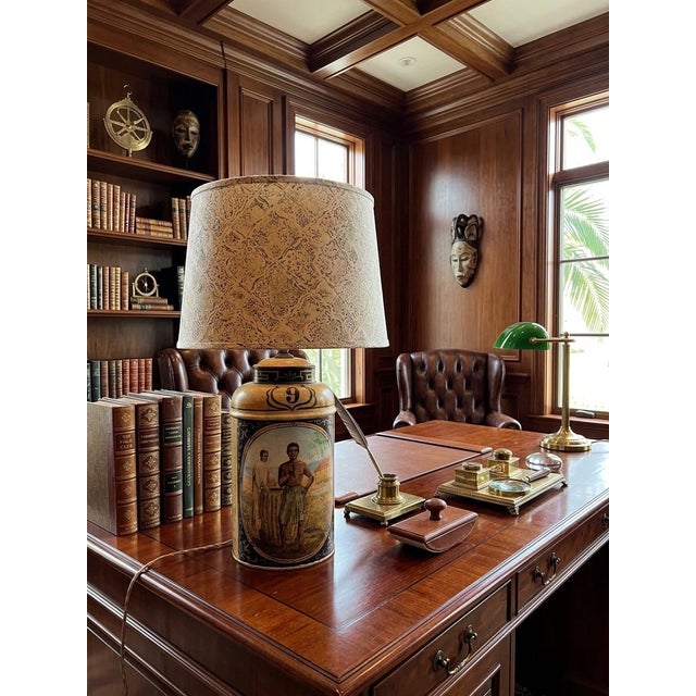 Vintage English Toleware Tea Caddy Table Lamp - Colonial Scene For Sale In West Palm - Image 6 of 8