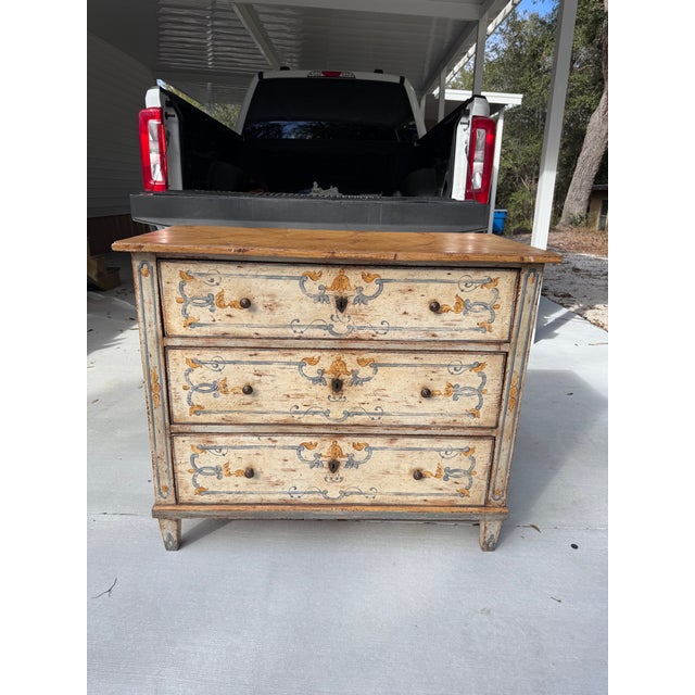 Wood 19th Century Venetian Style Chest of Drawers For Sale - Image 7 of 13