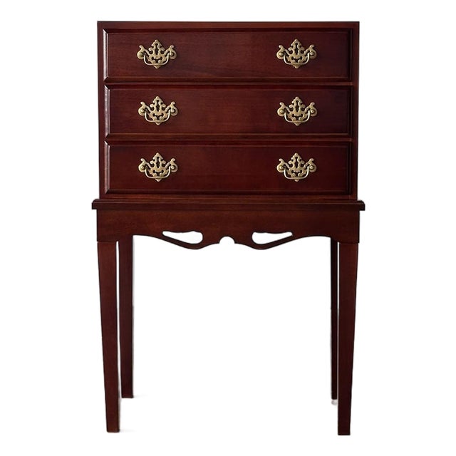 Georgian Chippendale Mahogany Three-Drawer Chest on Stand, 1960s For Sale