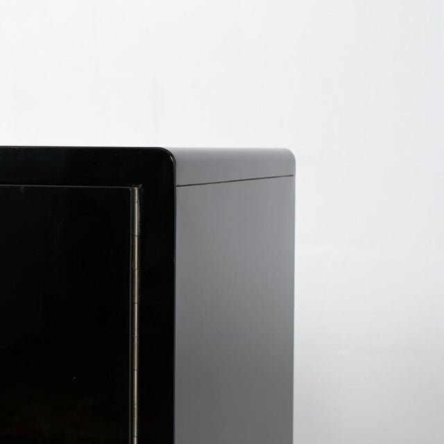 Vintage Pharmacy Nightstands, 1950s, Set of 2 For Sale - Image 5 of 14