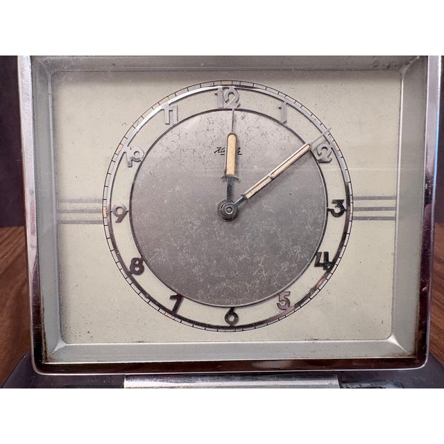 This manual Kienzle Art Deco clock from the 1930s is in very good original condition. It features excellent craftsmanship...